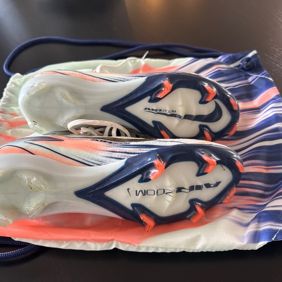 CR7 Nike air zoom soccer cleats - Picture 4 of 4